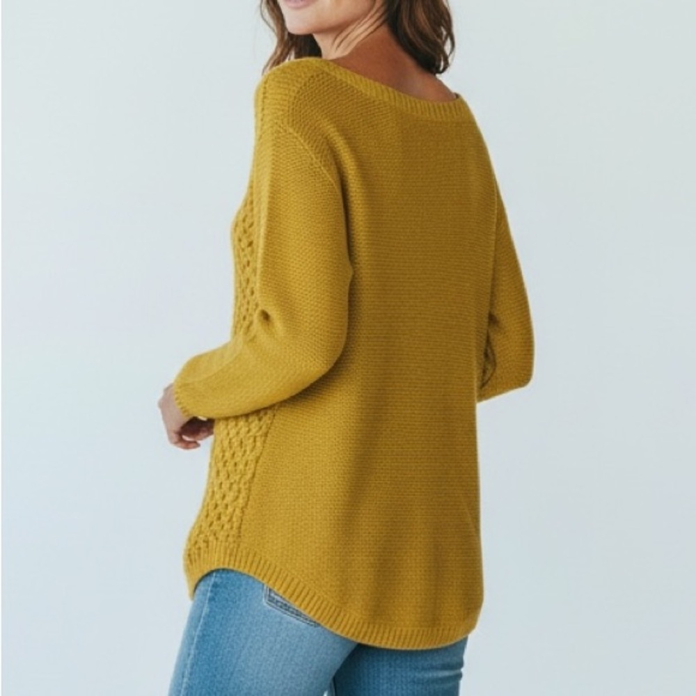 Hooked Up by IOT Women’s Mustard Knit Sweater XS - Picture 2 of 6